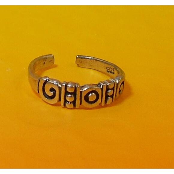 Vintage Sterling Silver Celtic Tribal Swirl Toe Ring Handcrafted foot Jewelry NO - Picture 3 of 10